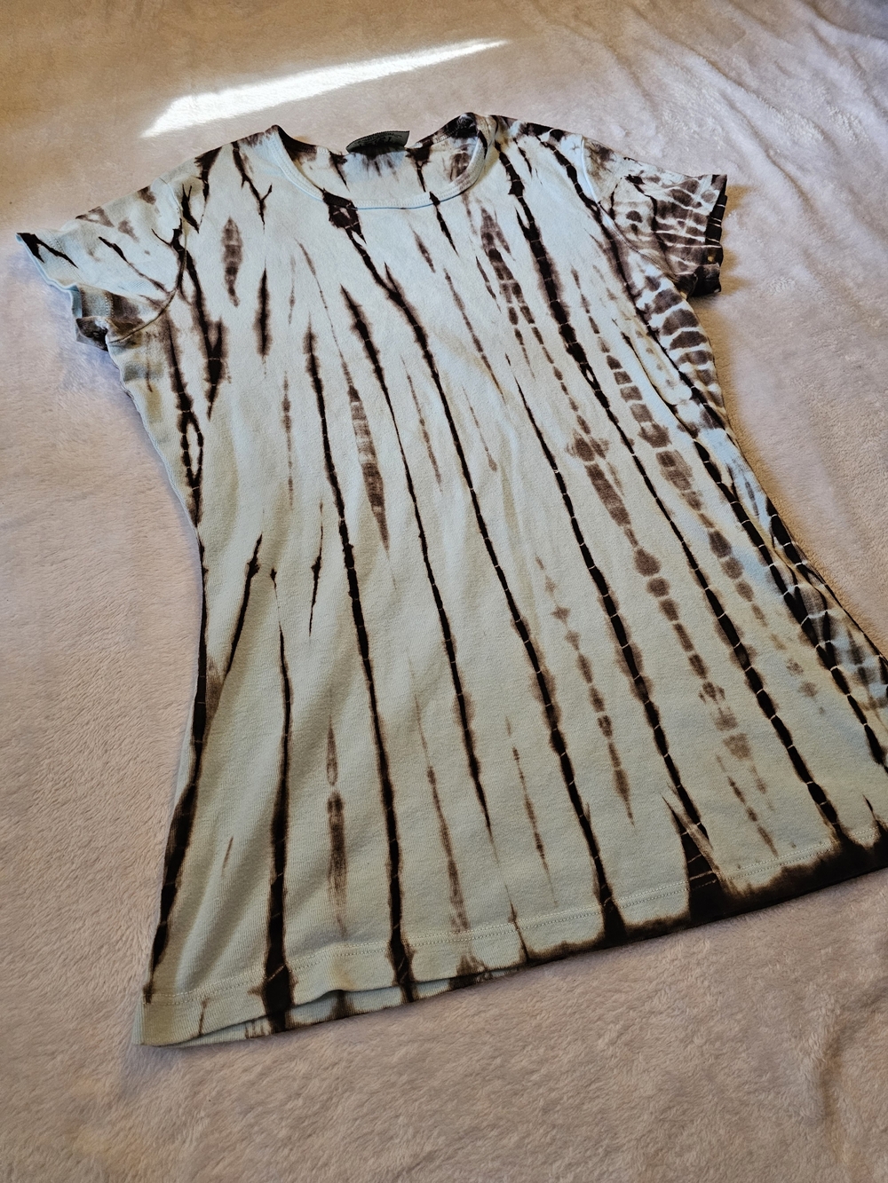 Tryst brown & Mint Tie-Dye Tee
